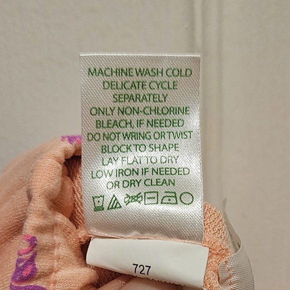 Lilly Pulitzer  Flamingo Print Women's Shorts - Picture 10 of 10